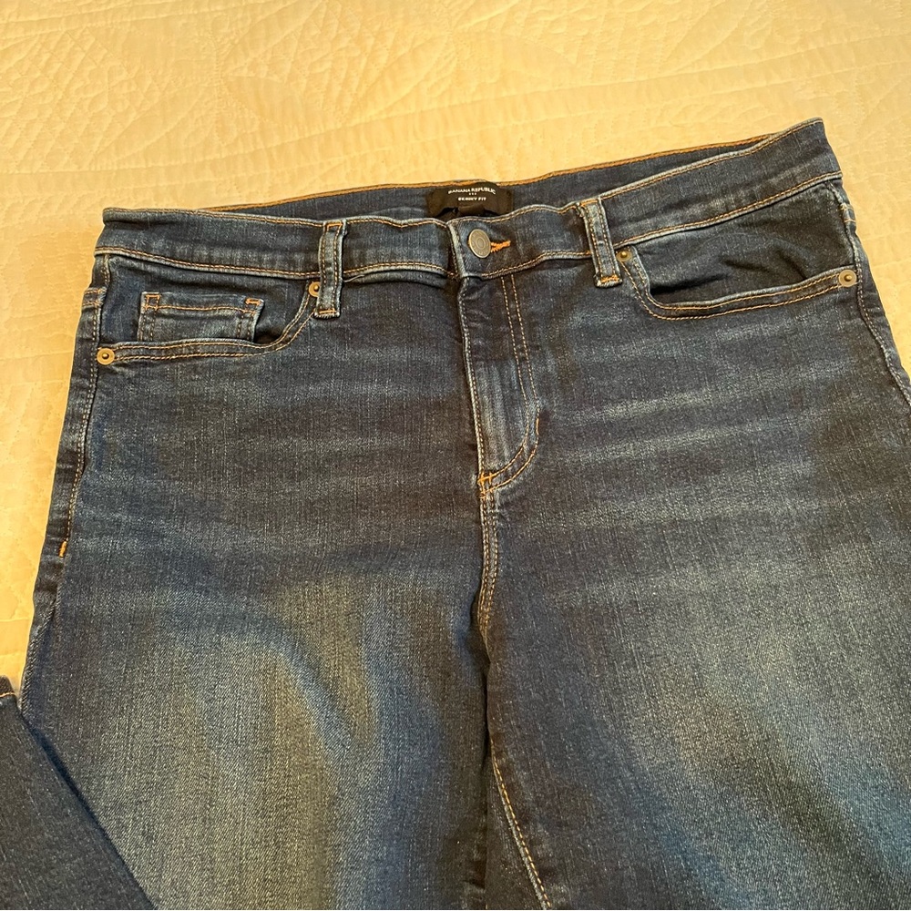 BANANA REPUBLIC FACTORY Mid-Rise Skinny Jean
12/31 | Dark Wash - Picture 6 of 9